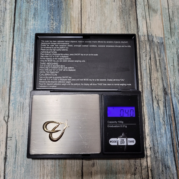 Ma 14k Oval little Hoop Earrings. - Picture 12 of 12